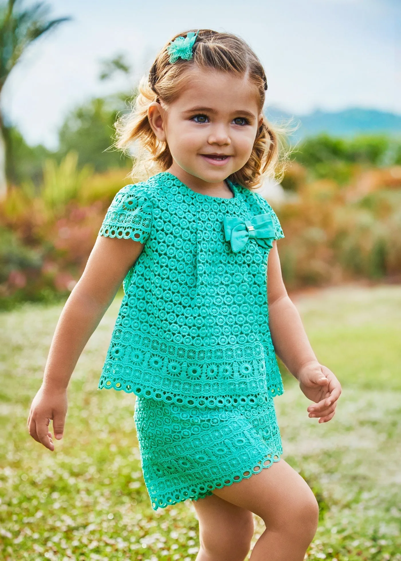 1233 - Crochet baby girl short set - Agate