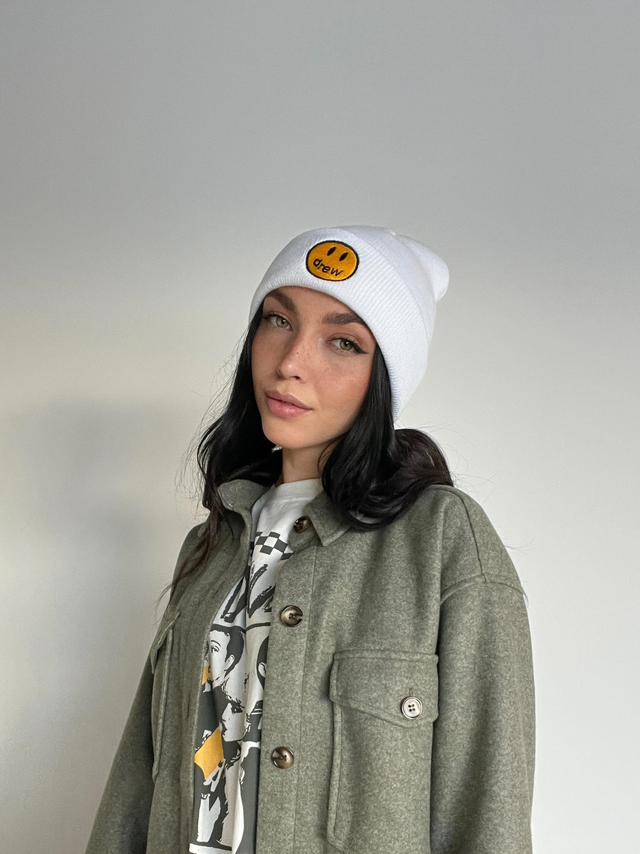 27 Embroidered Smiley Toque