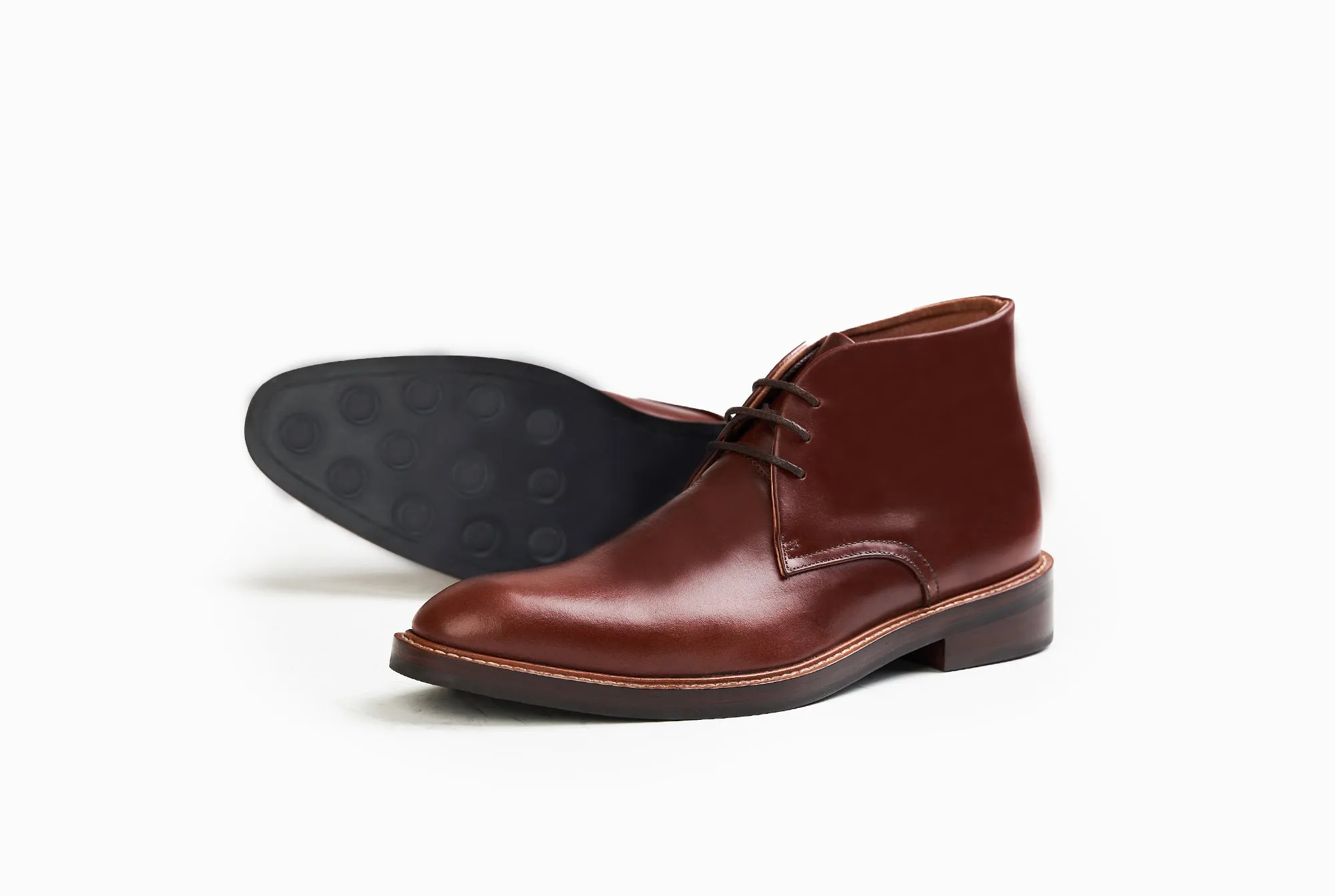 Armas Chukka Boot in Chestnut Brown