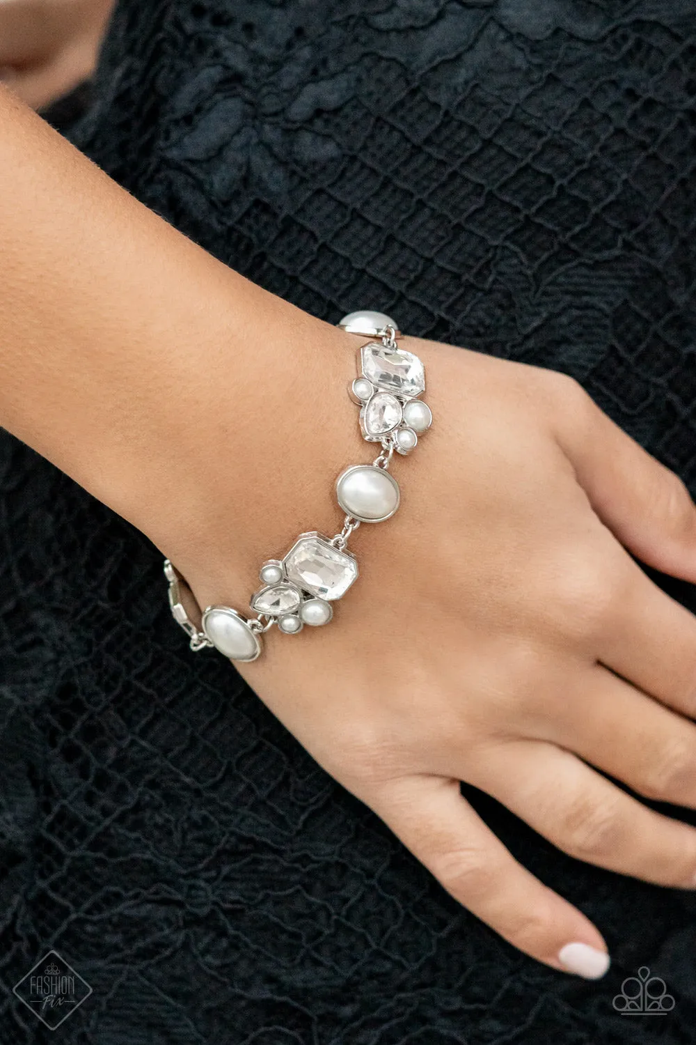 Best White Bracelet for Showstopping Look