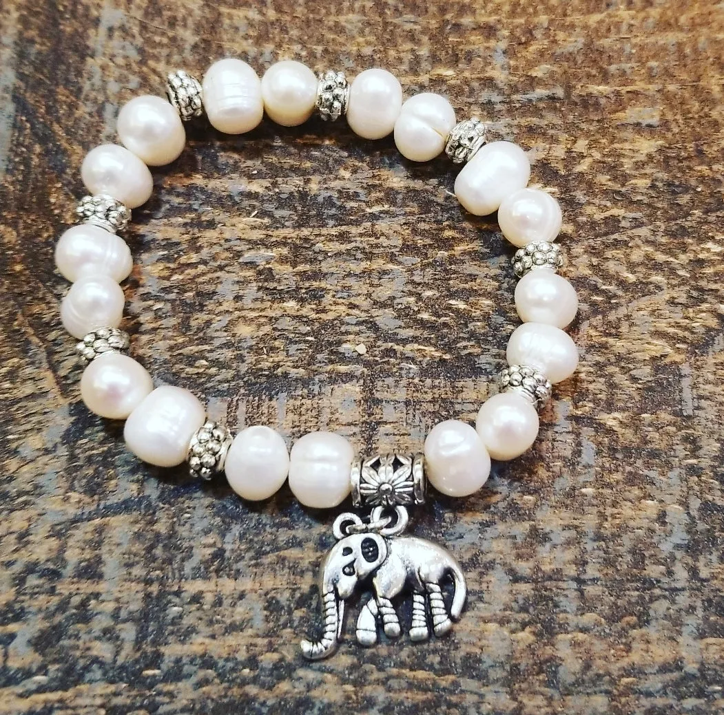 Fresh Pearl Bracelet with Elephant Charm