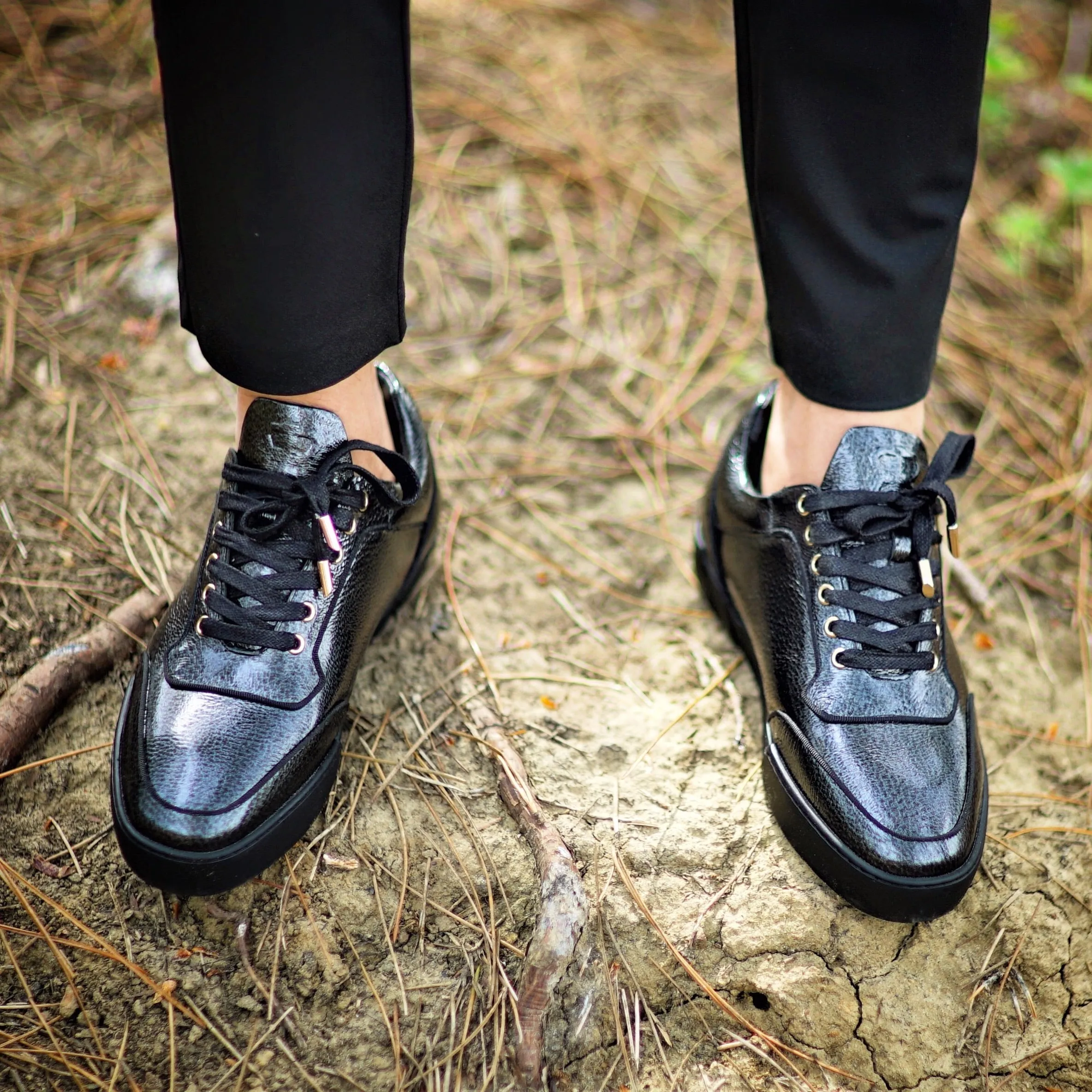 Low-Top Iron Grey Patent Calfskin Shoes