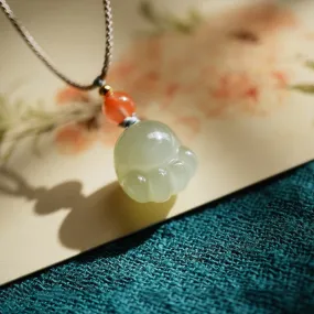 Luxyin Hetian Green Jade Cat Paw Necklace