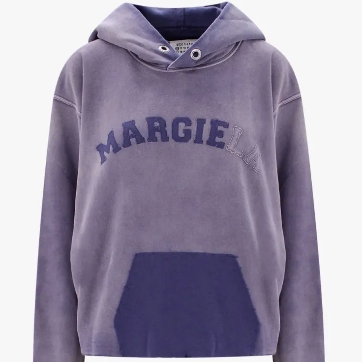 Maison Margiela long sleeve t-shirt with plain cotton and medium logo.