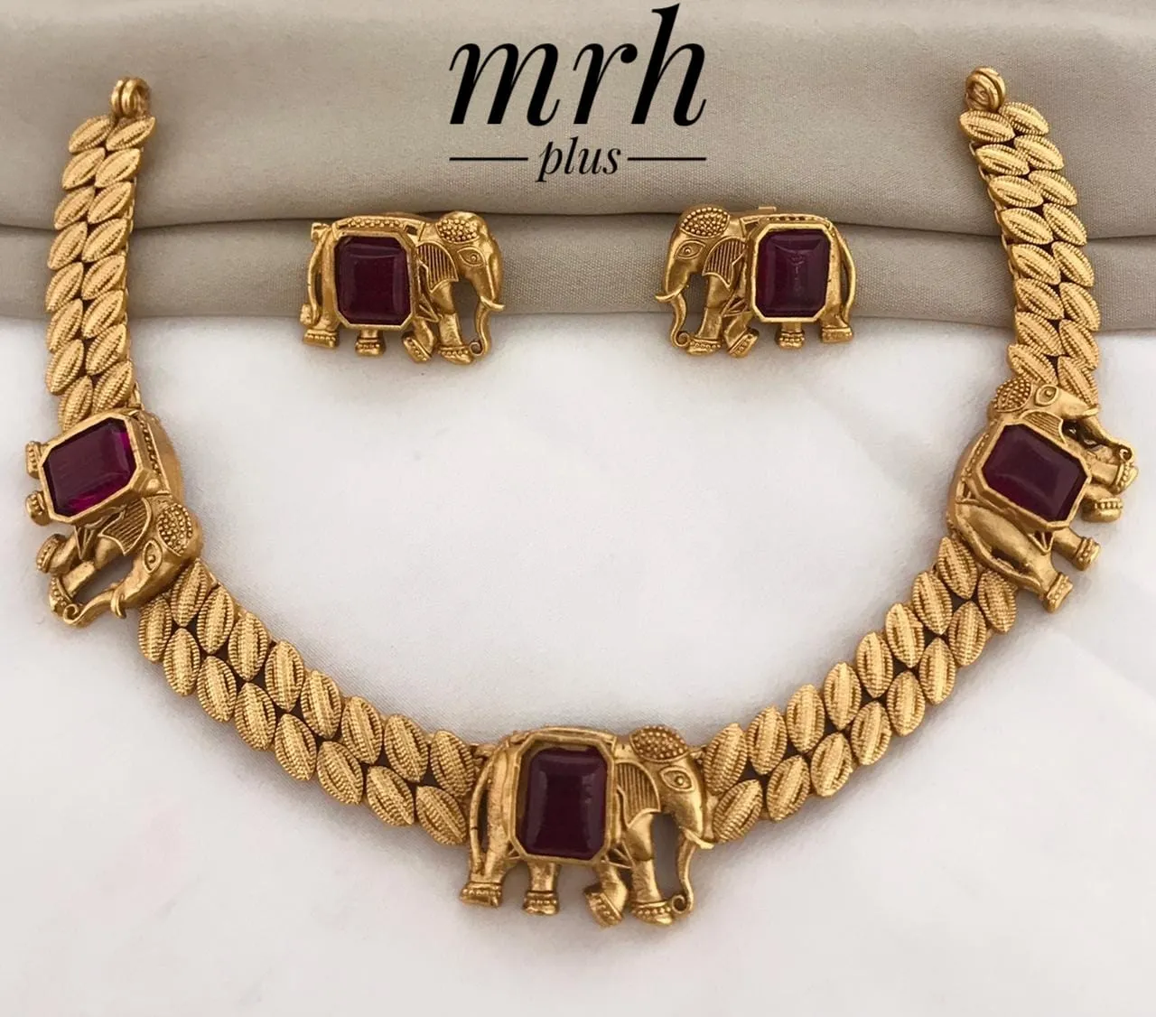 Ruby Gaja Veera, Women's Matt Gold Elephant Necklace Set (PAL001ENR)