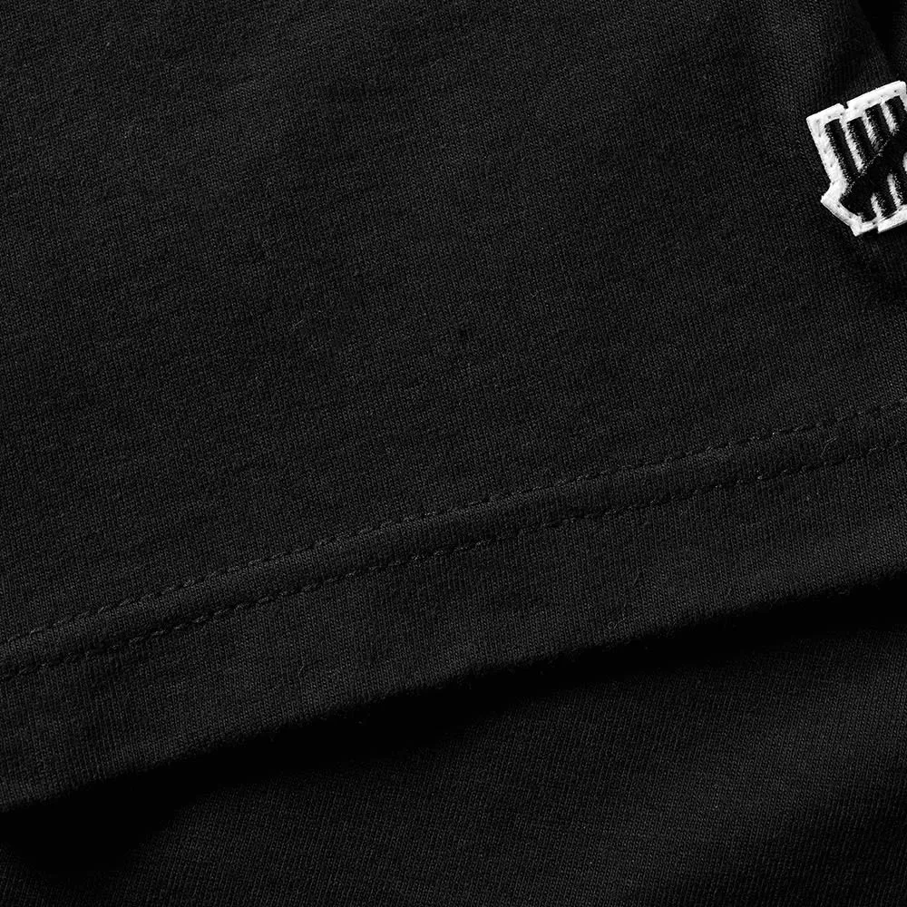 Undefeated Felt Patch Strike TeeBlack