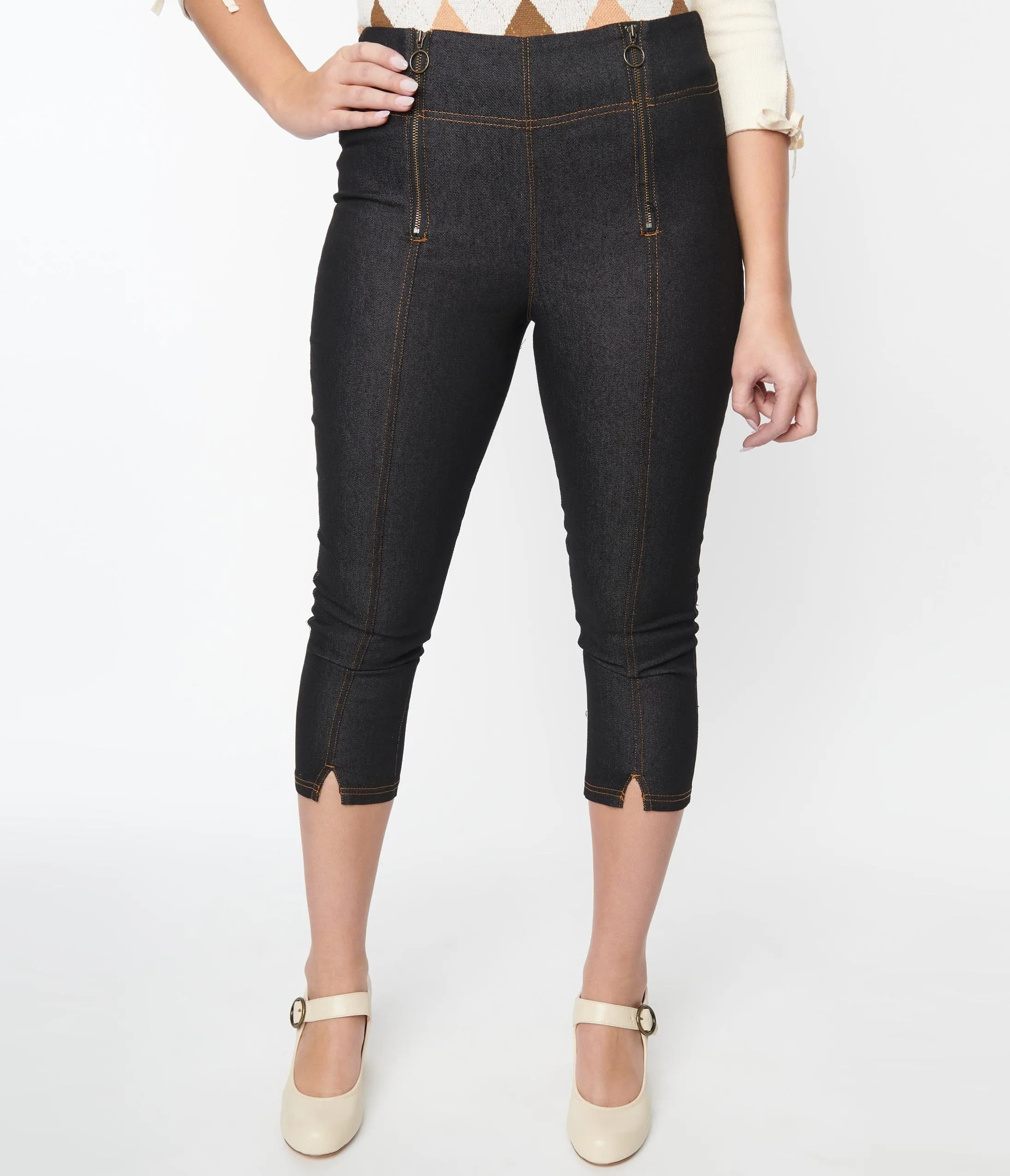 Vintage Black Denim Capri Jeans.