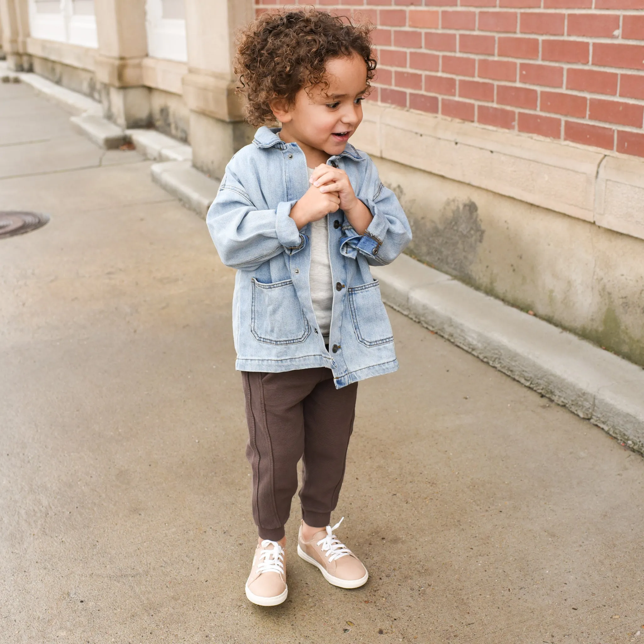 Waxed Tan - Low Top Sneakers