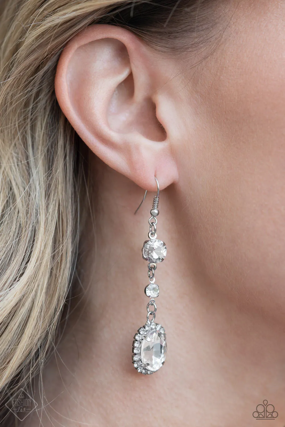 White Sparkle Earring - Glass Slipper