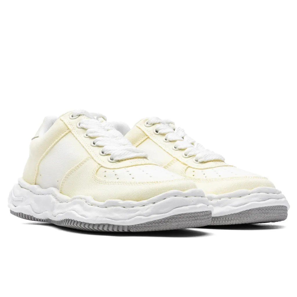 White Wayne Low Top Sneakers