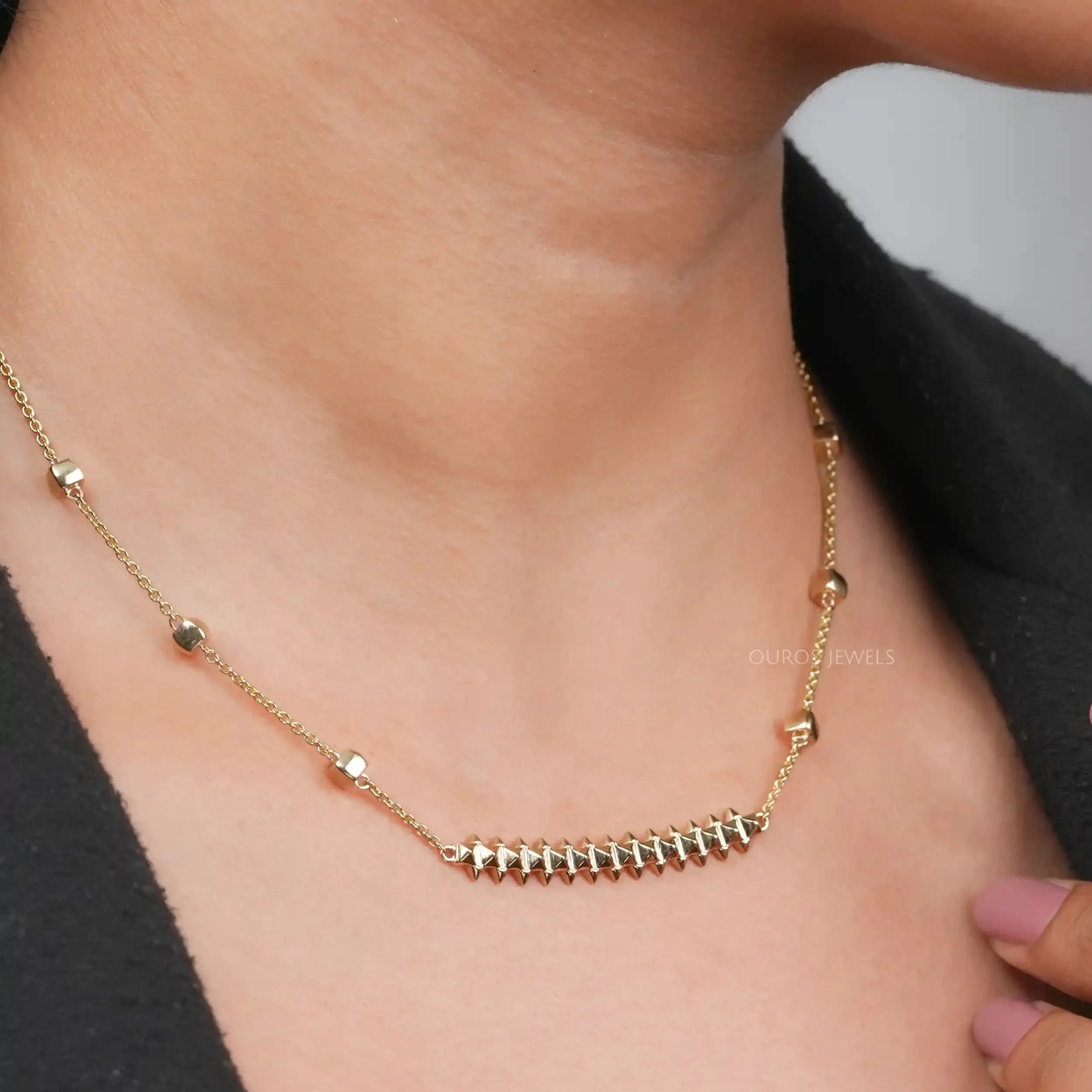 Zigzag Line Necklace